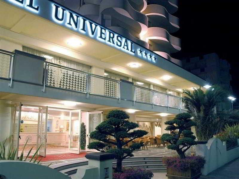 Universal Hotel 체르비아 외부 사진